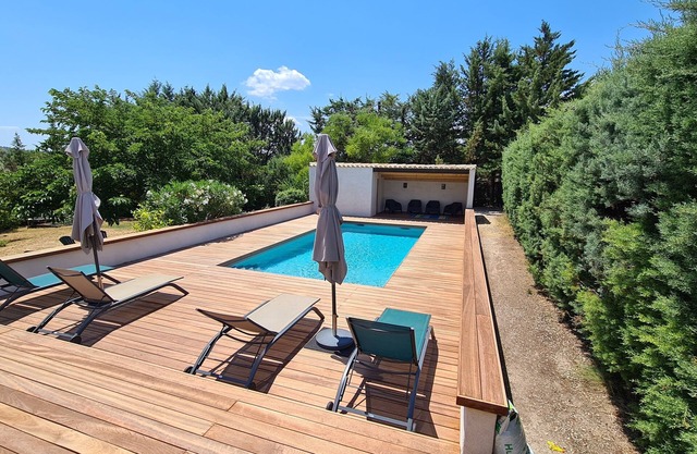 Beautiful family home with pool Pic Saint Loup. landscaped and tranquil park