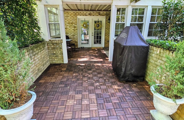 Beautiful Garden Apartment Weekly or Monthly Stays