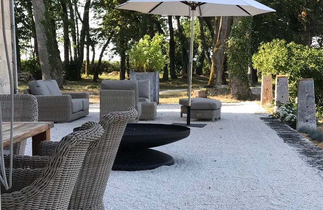 Beautiful Gascon Manor House - sleeps 14 - family friendly