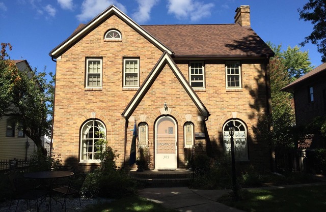 Beautiful, Historic Home Next to Campus - Once Owned By Moose Krause!