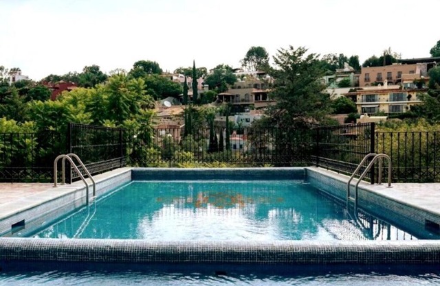 Beautiful home w/Pool @Capilla de Piedra