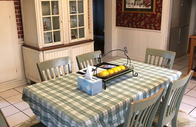 Beautiful Home Close to Lagoon King Bed Fast Wi-Fi