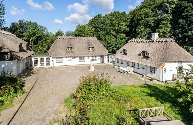 Beautiful home in Juelsminde with sauna