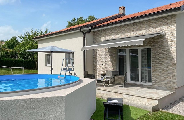 Beautiful home in Kastav with WiFi