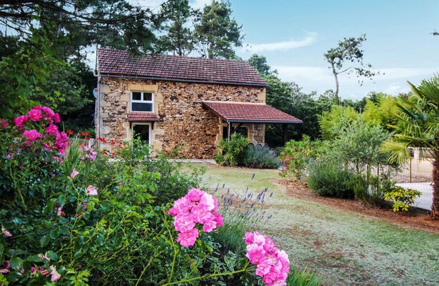 Beautiful home in Montcabrier