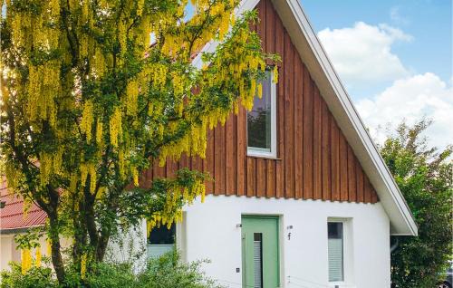 Beautiful Home In Morschen With Wifi
