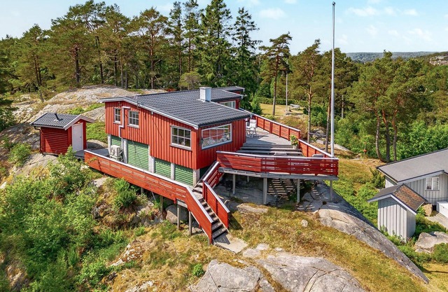 Beautiful home in Skjeberg with kitchen