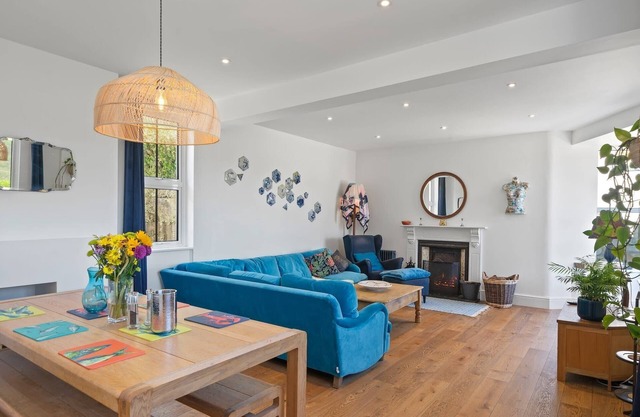 Beautiful Home with Sea Views & Parking