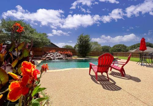 Beautiful Home with Pool and Fire Pit
