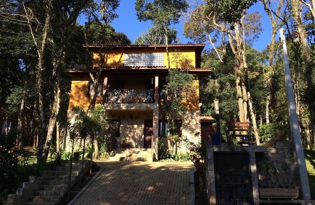 Beautiful house 400 M2 newly built in the middle of nature, sleeps 15 people