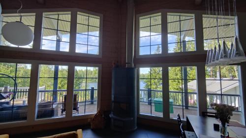 Beautiful house and sauna on the lake, 175 m2
