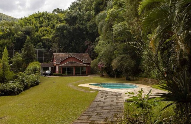 Beautiful House for Rent in Corrêas