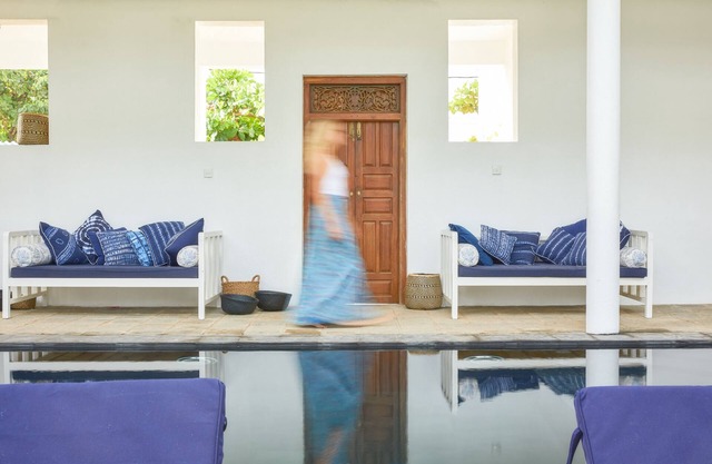 Beautiful house, gorgeous pool - absolutely beach front on a lovely surf beach!