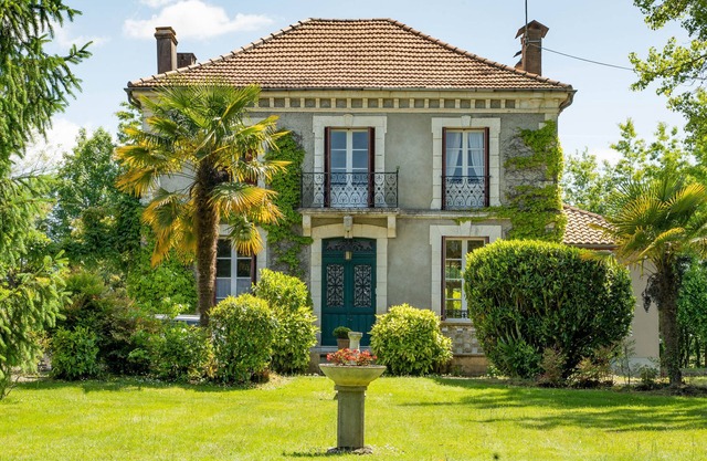 Beautiful house in HAGETMAU