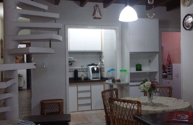 Beautiful House, super well located, in quiet and safe exit. Arpoador