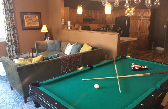 Beautiful Large Loft on Historic Water Street in Downtown Decorah