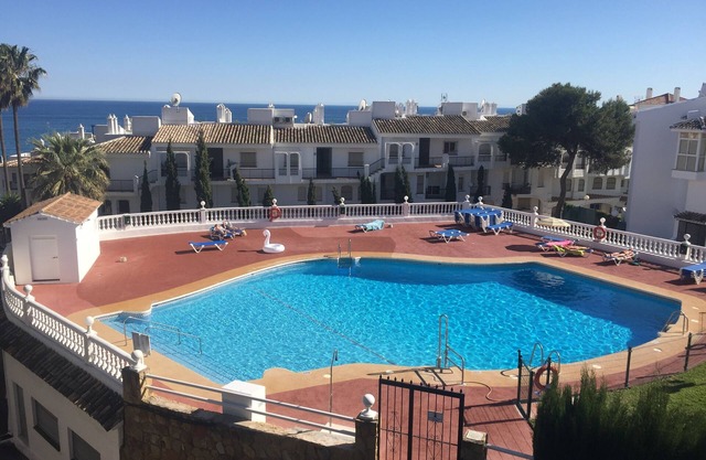 Beautiful modern apartment close to beach
