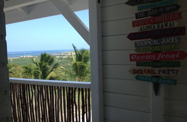 Beautiful new bungalow with views.