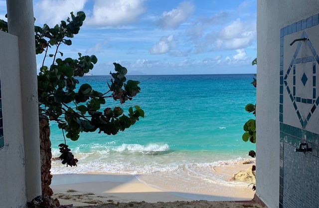 Beautiful Oceanfront 1 bedroom Condo, Sapphire Beach resort