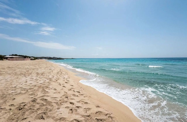 Beautiful private villa for 5 guests with A/C, TV and pets allowed