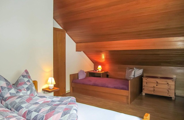 Beautiful private villa for 4 guests with WIFI, TV, terrace, pets allowed and parking