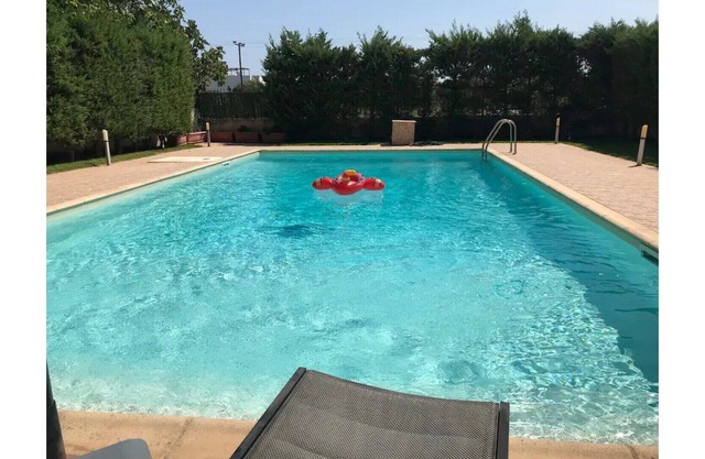 Beautiful private villa with large pool near the beach