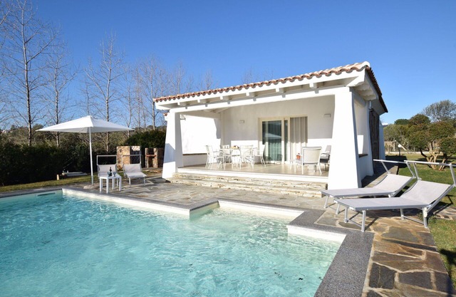 Beautiful private villa for 8 people with WIFI, private pool, A/C and panoramic view
