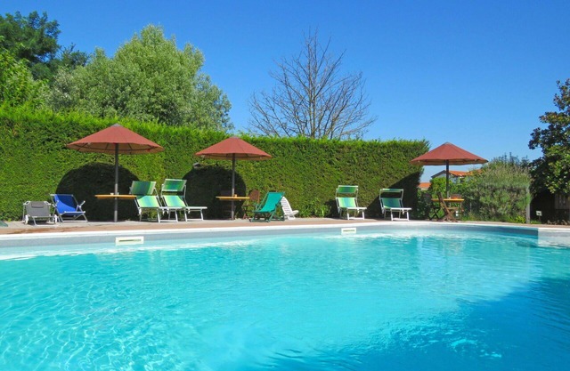 Beautiful private villa for 6 guests with pool, WIFI, A/C, TV and balcony