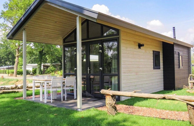 Beautiful private villa for 4 people with pool, WIFI, TV, terrace and parking