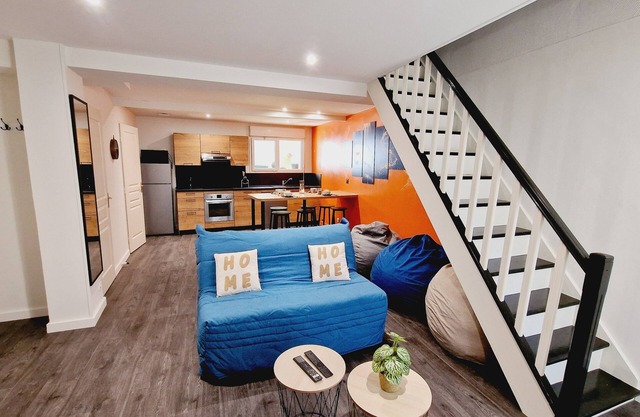 Beautiful renovated house, 2 bedrooms, air conditioning, free private parking, Wi-Fi