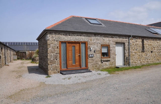 Beautiful Robins Nest barn, Close to Minack, Porthcurno, Sennen, Sea ,beaches