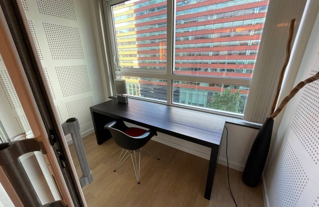 Beautiful room in Jurong East