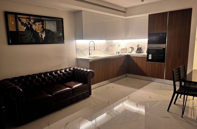 Beautiful Sea and Mountain View apartment in a 7 star living complex,