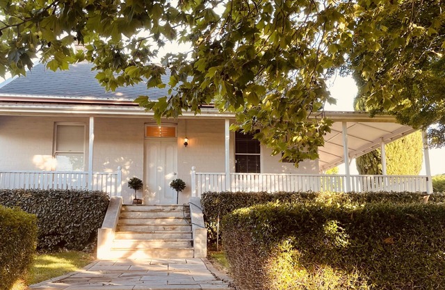 Beautiful, spacious 1870s house in centre of town.