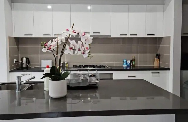 Beautiful Spacious 5 Bedroom Home in Clyde