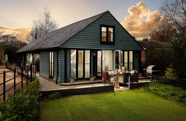 Beautiful spacious barn conversion on the edge of the South Downs National Park