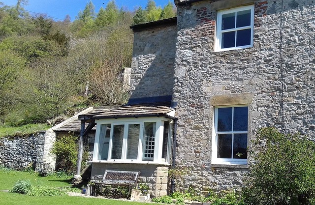Beautiful stone cottage 5 miles from Richmond and the Yorkshire Dales w/free Wifi, multi-fuel stove