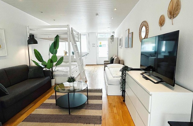 Beautiful Studio Apartment in urban location