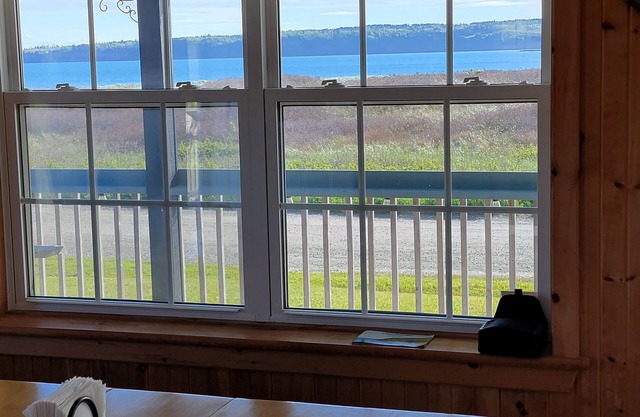 Beautiful Summer Cottage, Ocean viewnNS Reg # RYA-2023-24-05021046523188413-5n