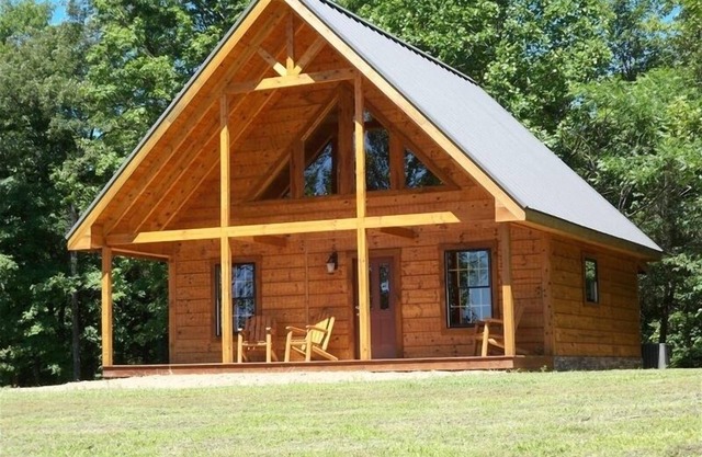 Beautiful Turkey Hill Log Cabin Located on 20 Acres of Hilltop Property