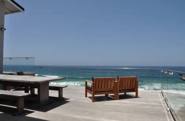 Beautiful, upmarket, modern holiday home situated on a spectacular cliff top