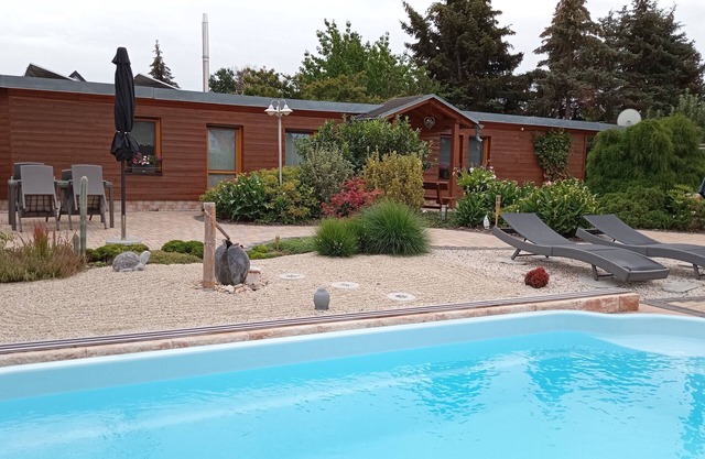 Beautiful vacation home in the immediate vicinity of v. Altkötzschenbroda, parking space at the house