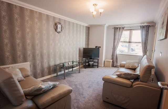 Beautiful village apartment with ff WiFi & parking