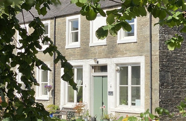 Beautiful Victorian Luxury Flat in the Heart of th