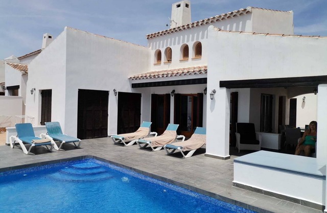 Beautiful Villa Blenda with Private Pool,wifi and Full Sky Package!