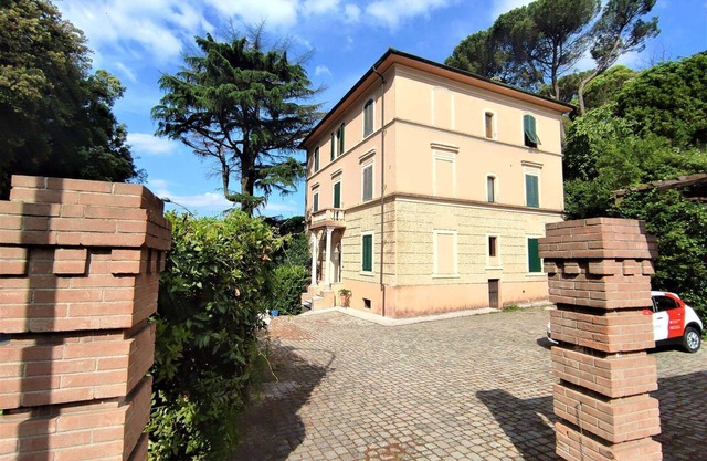 Beautiful villa for 4 guests with A/C, WIFI, TV, patio and pets allowed