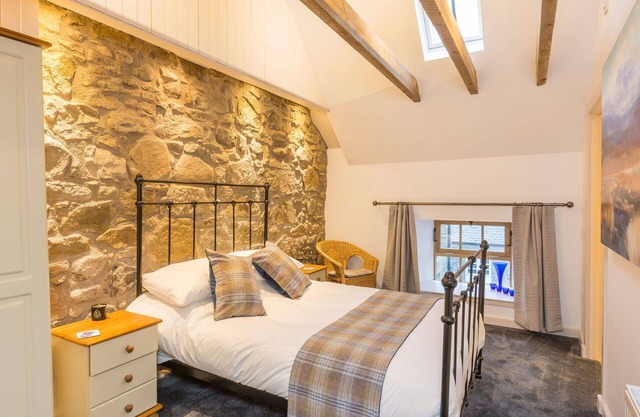 Beautiful villa for 4 people with TV and parking