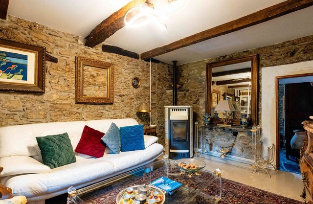Beautiful villa for 6 people with A/C, WIFI, pets allowed and panoramic view