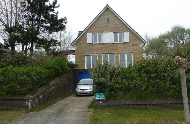 Beautiful villa in a quiet environment close to the beach