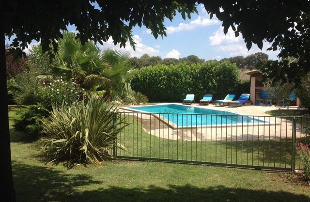 Beautiful villa with secure pool near Sommières